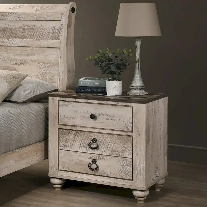 Ensemble de chambre à coucher contemporain au fini blanc délavé