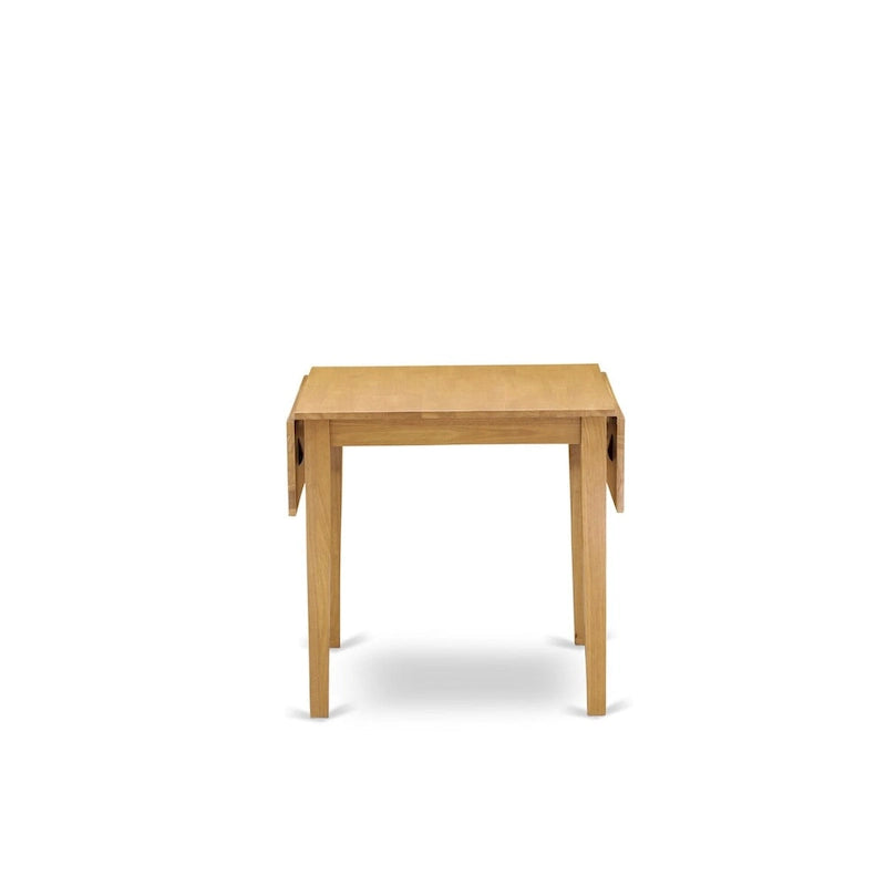 Chambre à coucher en bois d'aspect vieilli parchemin avec lit à panneaux, commode, miroir, table de chevet, chiffonnier